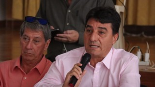 Bolivia: 100 municipalities may close without government economic aid, warns mayor