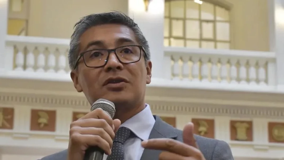 Ministro de Economía: “Necesitamos toda la ayuda externa que podamos obtener”
