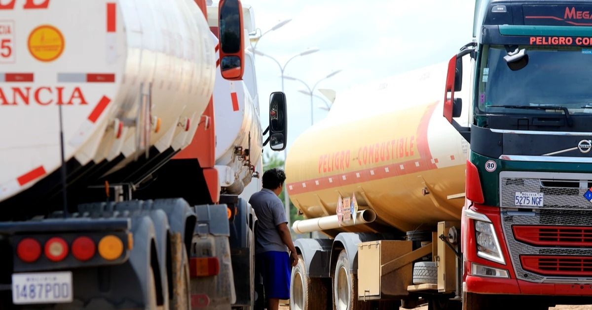 Gobierno abre importación privada de combustibles