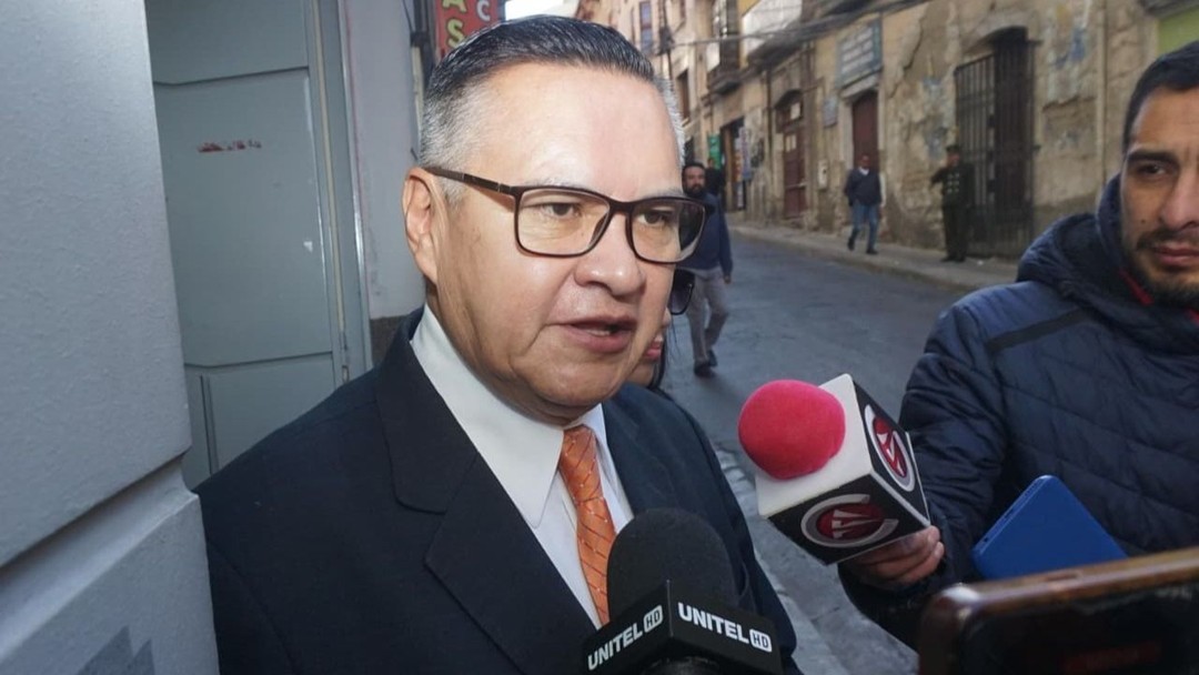 Abogado de Zúñiga: "Existen intereses que buscan impedir que comparezca personalmente ante el tribunal"