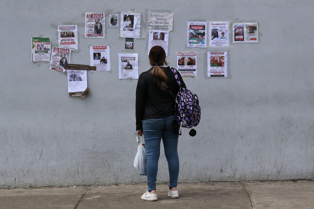 "Ya no quiero ser pediatra. La mirada de esos niños se queda con uno para siempre": el dolor de los médicos que asisten a los heridos del terremoto en Venezuela