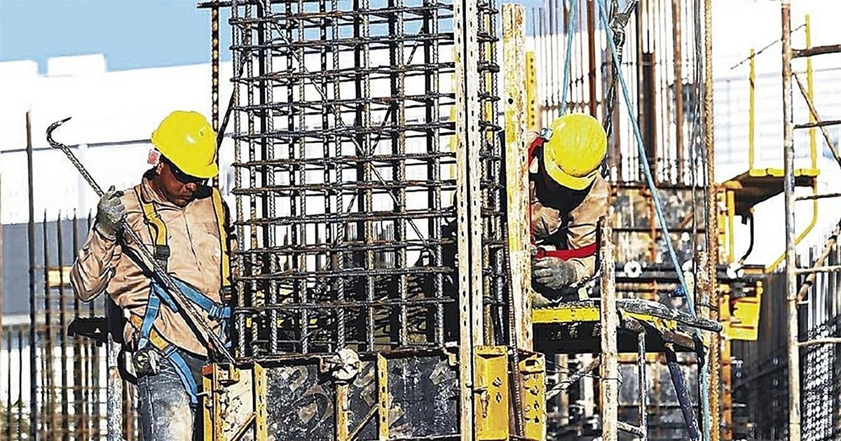 Volatilidad del dólar presiona la construcción