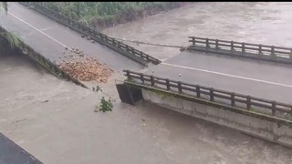 Colapsa puente antiguo de Valle Sacta: Tránsito restringido entre Cochabamba y Santa Cruz