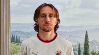 Modric extends his story with Milan and will play until 2027