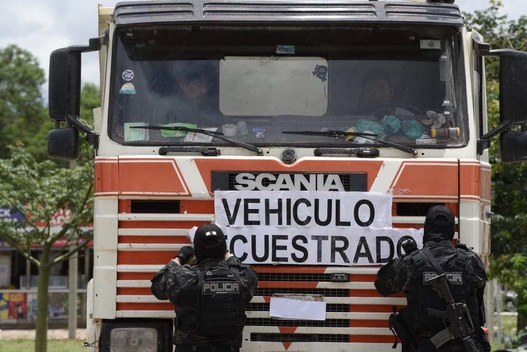 Incautan cerca de media tonelada de droga en nueve operativos en Santa Cruz