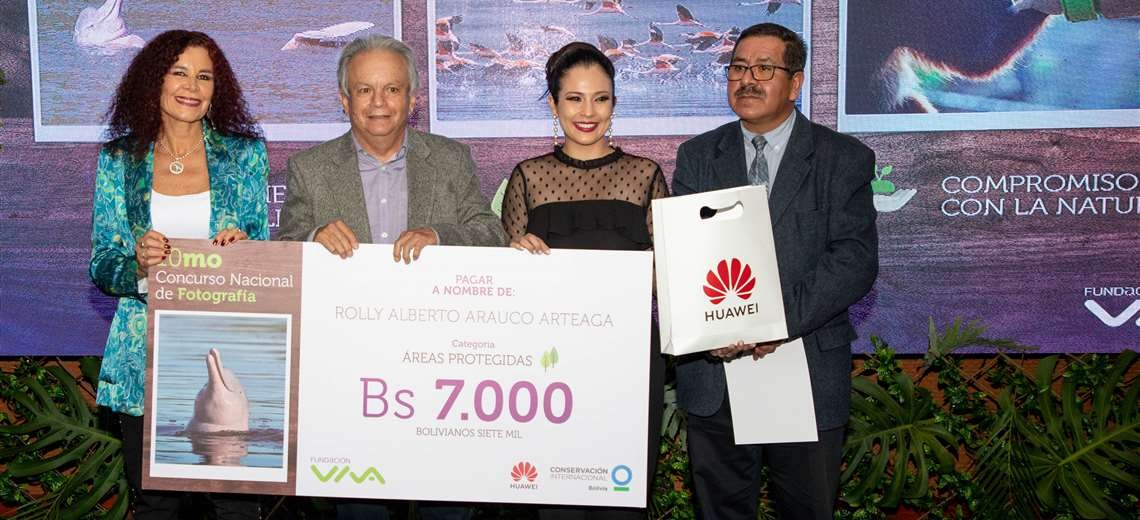 Huawei y Viva entregan premio de fotografía