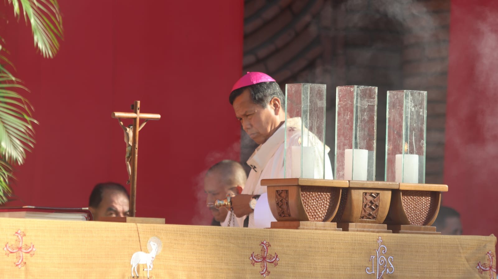 Celebración de Corpus Christi en la catedral cruceña /Fotos: Fuad Landívar