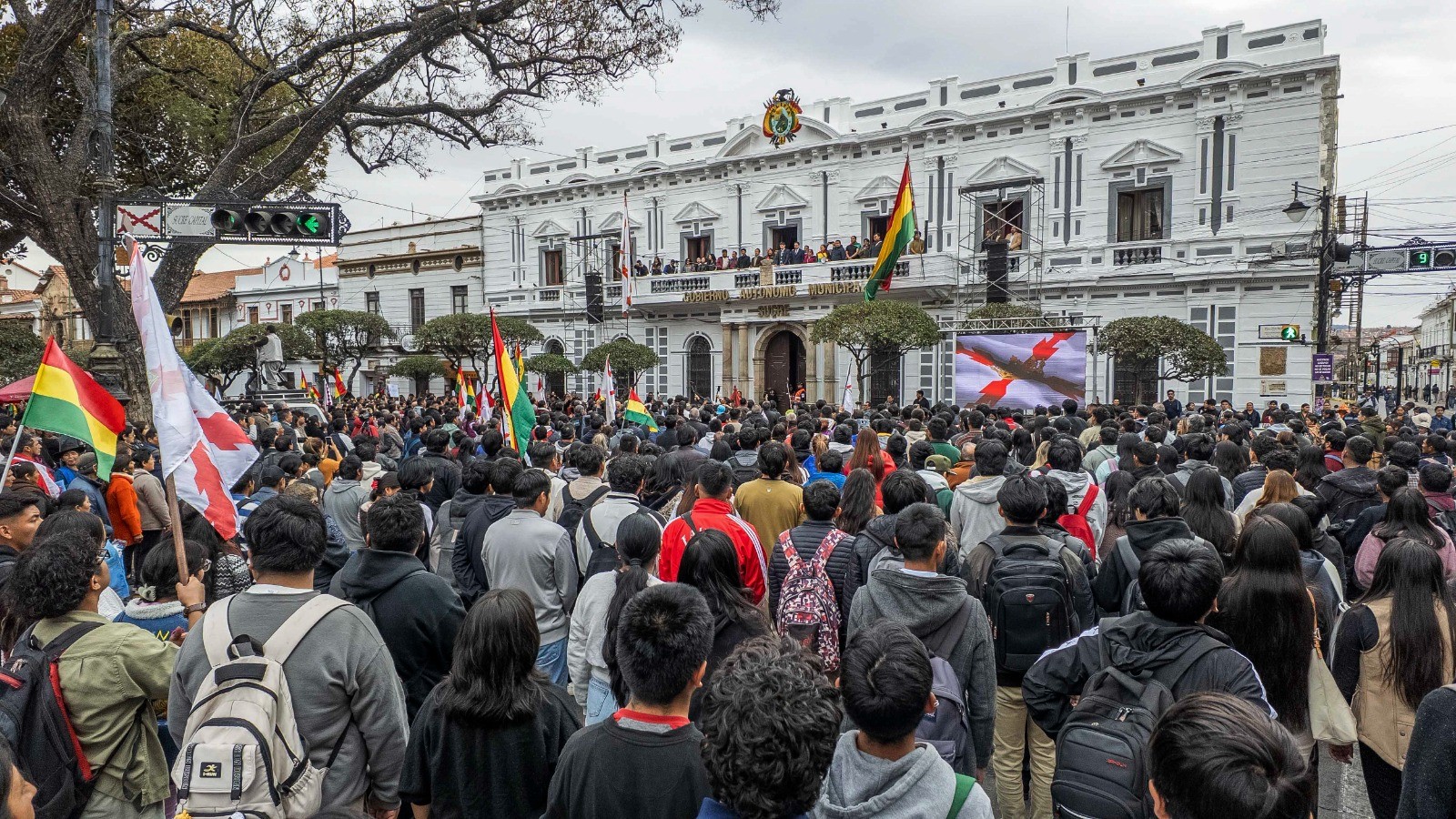 Cabildos en La Paz y Sucre exigen el desbloqueo de rutas /Fotos: APG