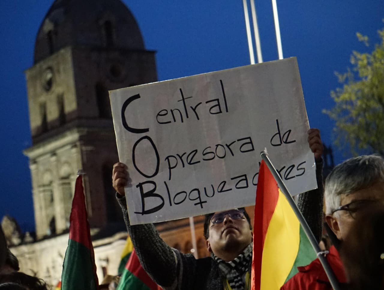 Cabildos en La Paz y Sucre exigen el desbloqueo de rutas /Fotos: APG