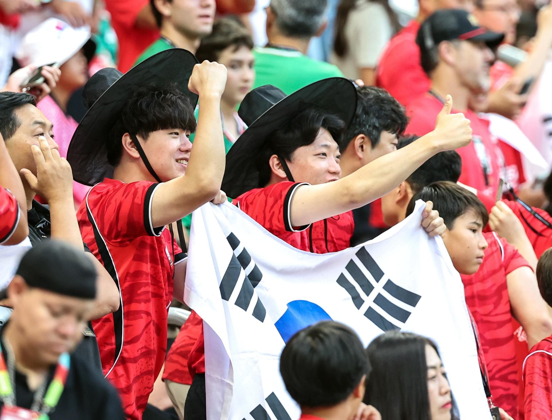 Así viven los hinchas el Mundial 2026 /Fotos: EFE