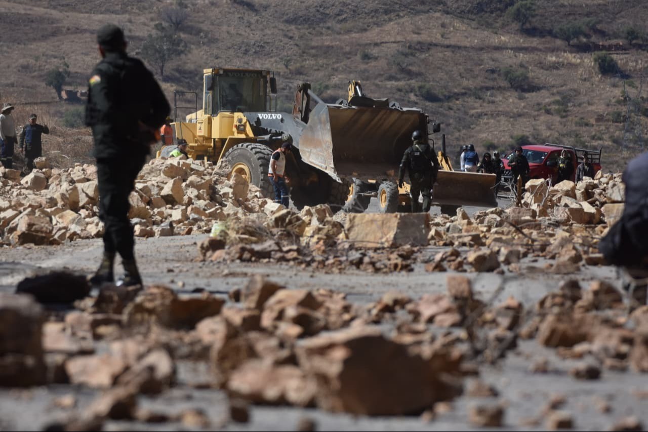 El estado de excepción llegó cuando Bolivia cerraba el día 50 de conflicto y 45 de bloqueos /FOTO APG