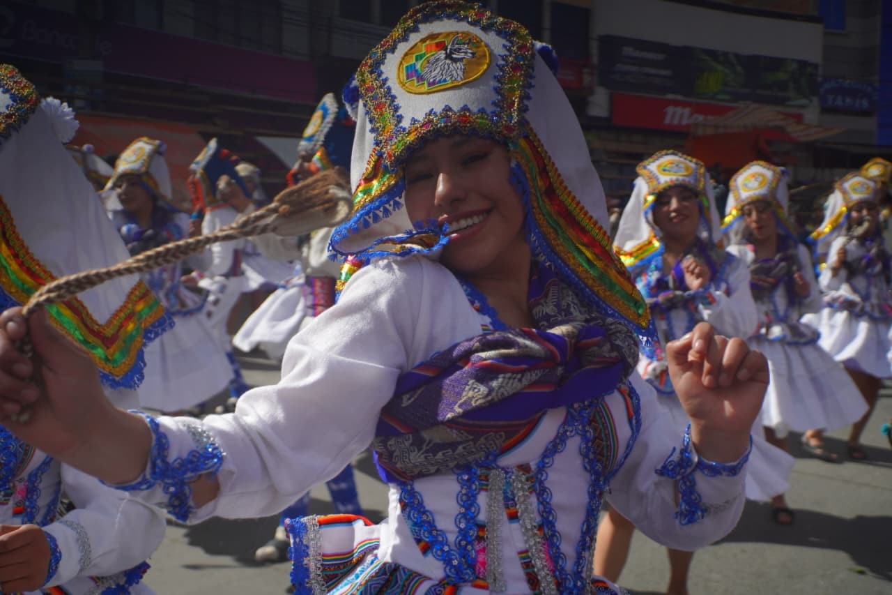 Paceños en La Paz y en Santa Cruz conmemoran  217 años de la Revolución del 16 de Julio de 1809/Fotos: APG y EL DEBER
